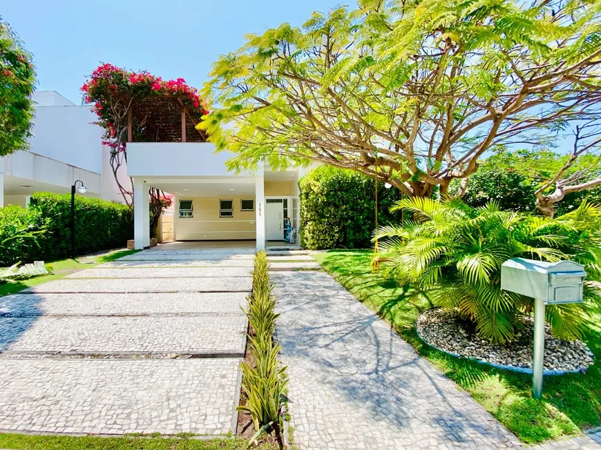 Foto 1 de Casa de Condomínio com 4 Quartos à venda, 369m² em Alphaville Fortaleza, Fortaleza