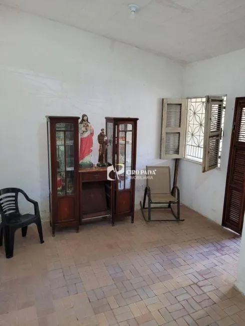 Foto 1 de Casa com 4 Quartos à venda, 165m² em Castelão, Fortaleza