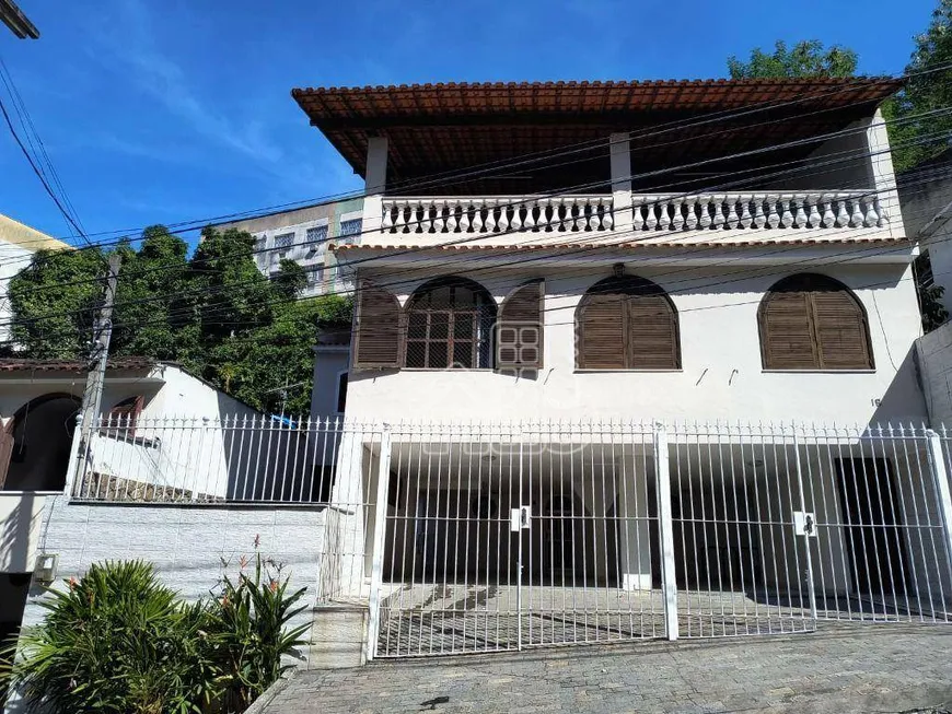Foto 1 de Casa de Condomínio com 4 Quartos à venda, 160m² em Fonseca, Niterói