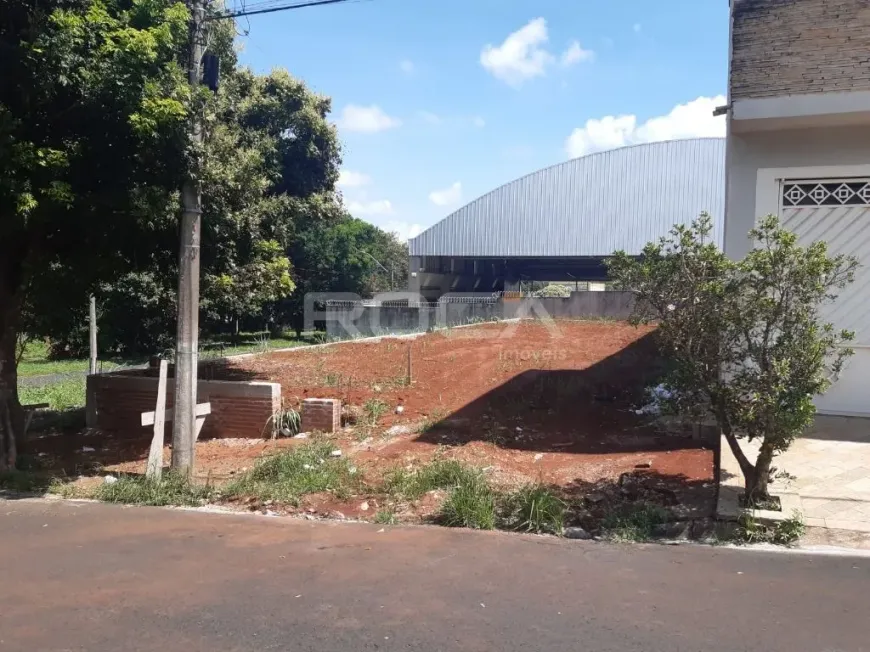 Foto 1 de Lote/Terreno à venda, 266m² em Vila Carmem, São Carlos