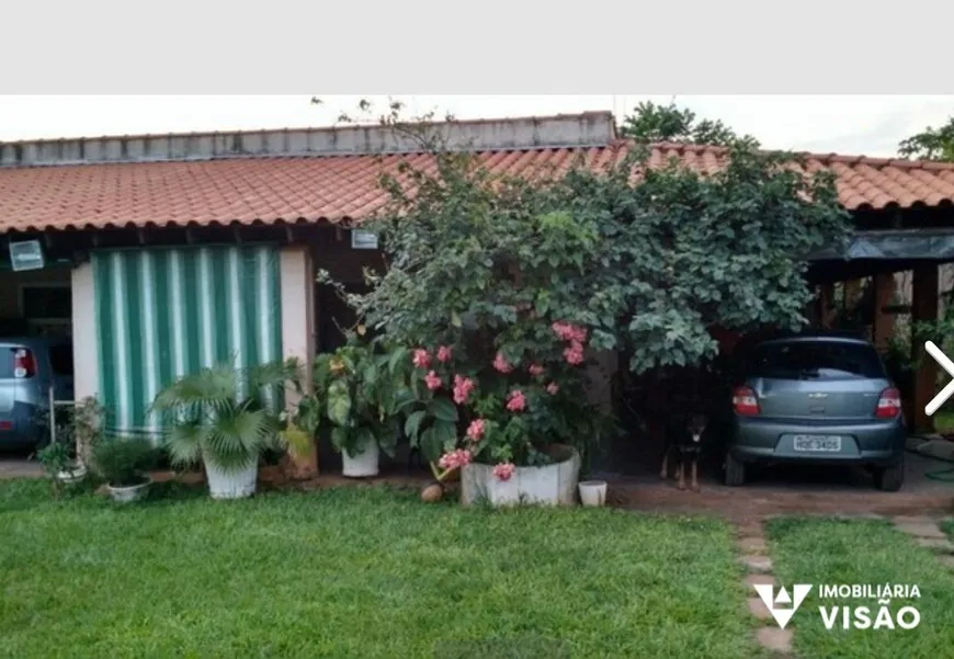 Foto 1 de Fazenda/Sítio com 6 Quartos à venda, 257m² em Parque das Gameleiras, Uberaba