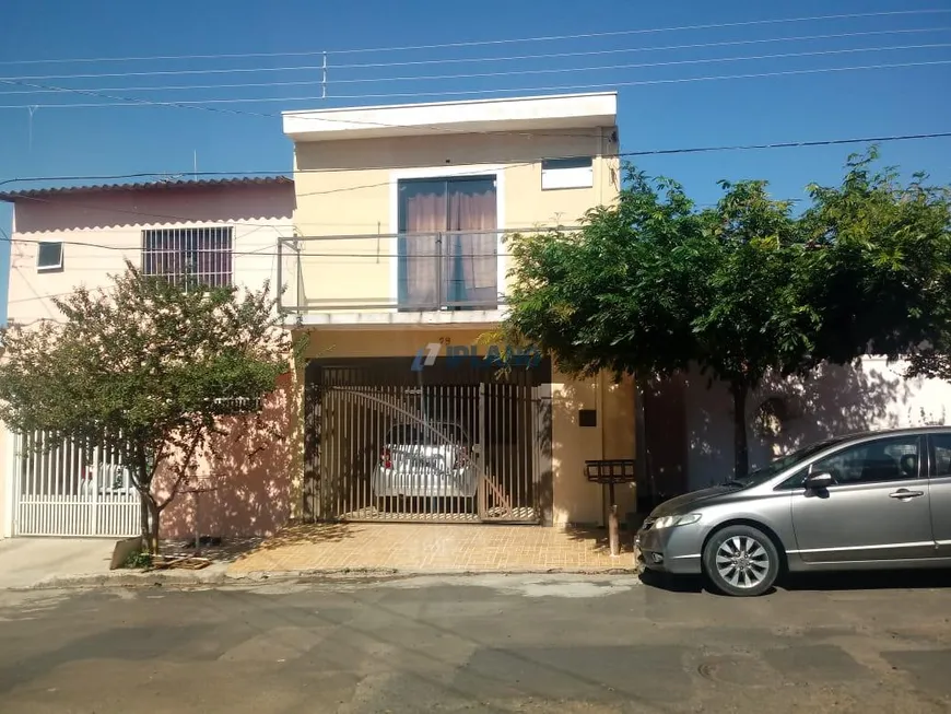 Foto 1 de Sobrado com 3 Quartos à venda, 150m² em Loteamento Habitacional Sao Carlos 2, São Carlos