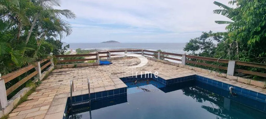 Foto 1 de Casa com 4 Quartos à venda, 450m² em Piratininga, Niterói