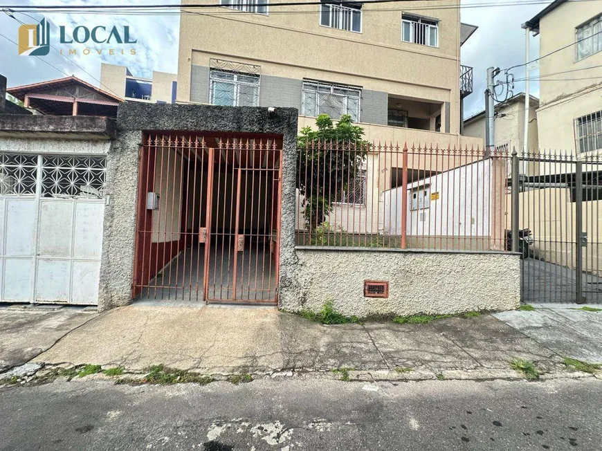 Foto 1 de Casa com 3 Quartos para alugar, 133m² em Jk, Juiz de Fora