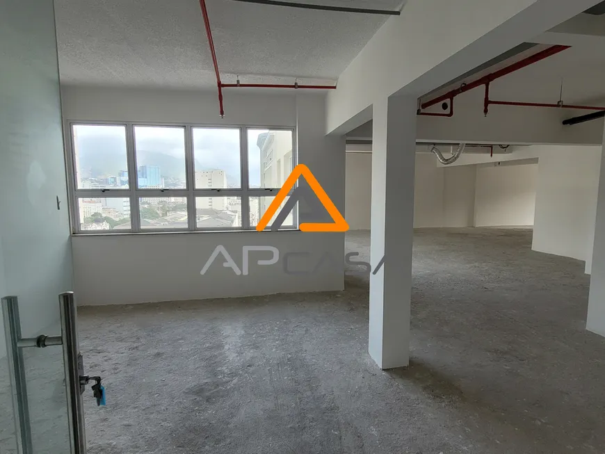 Foto 1 de Sala Comercial para alugar, 156m² em Centro, Rio de Janeiro