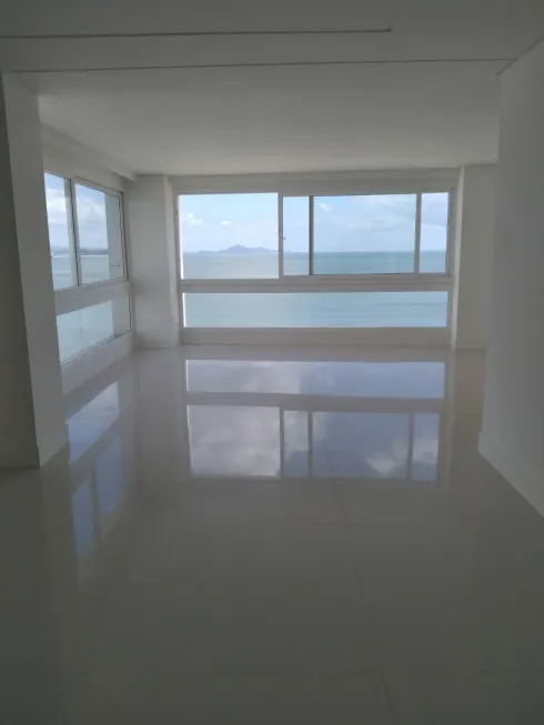 Foto 1 de Apartamento com 3 Quartos à venda, 157m² em Barra Sul, Balneário Camboriú