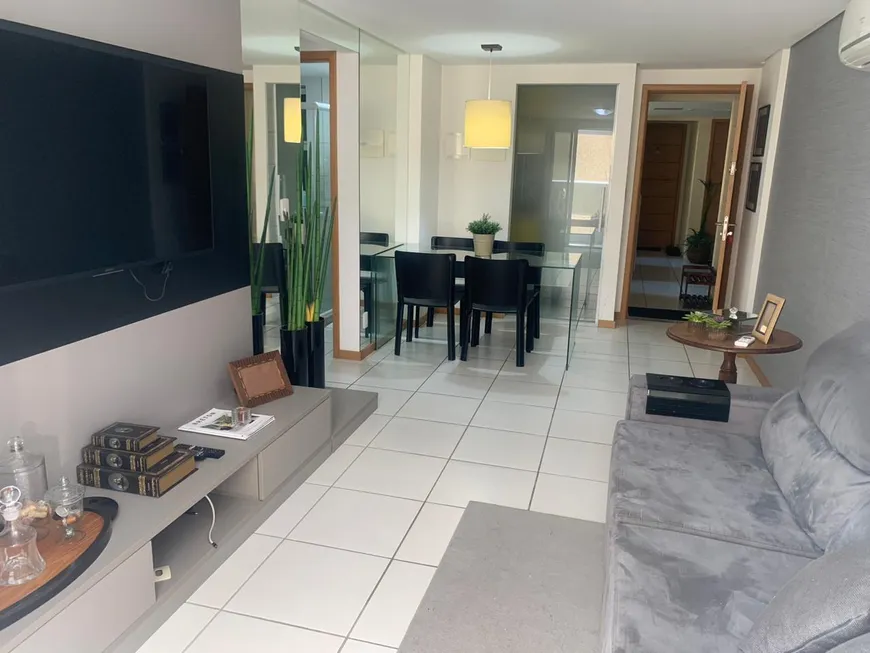 Foto 1 de Apartamento com 2 Quartos para alugar, 65m² em Cabo Branco, João Pessoa