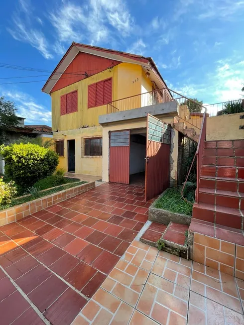 Foto 1 de Casa com 3 Quartos à venda, 120m² em Pioneiro, Caxias do Sul