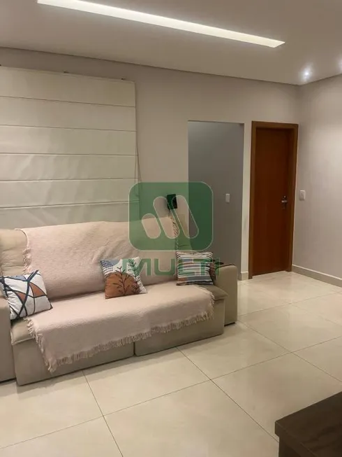 Foto 1 de Casa de Condomínio com 3 Quartos à venda, 95m² em Aclimacao, Uberlândia