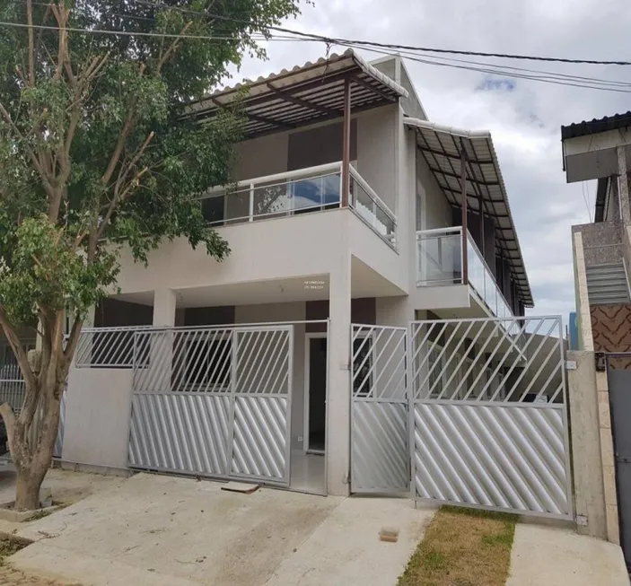 Foto 1 de Casa com 2 Quartos à venda, 130m² em Austin, Nova Iguaçu