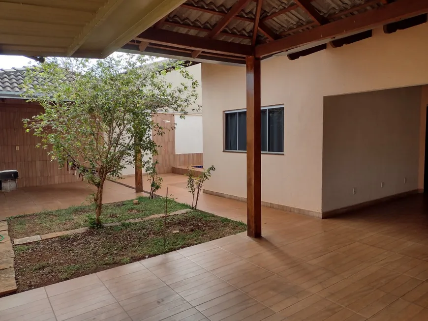 Foto 1 de Casa com 3 Quartos à venda, 175m² em Jardim São José, Goiânia
