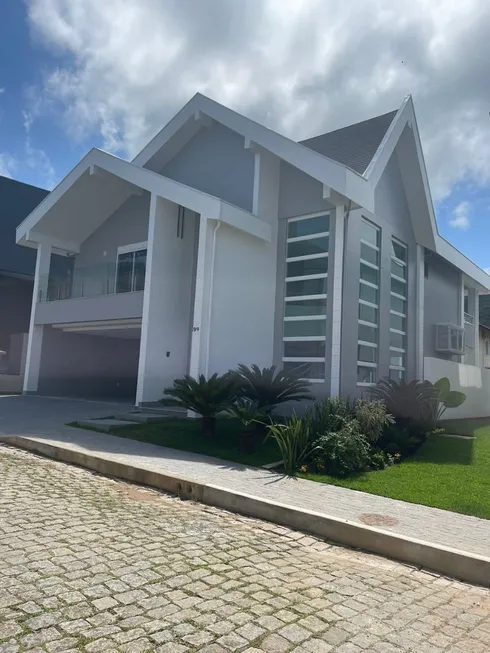 Foto 1 de Casa de Condomínio com 5 Quartos à venda, 400m² em Ariribá, Balneário Camboriú