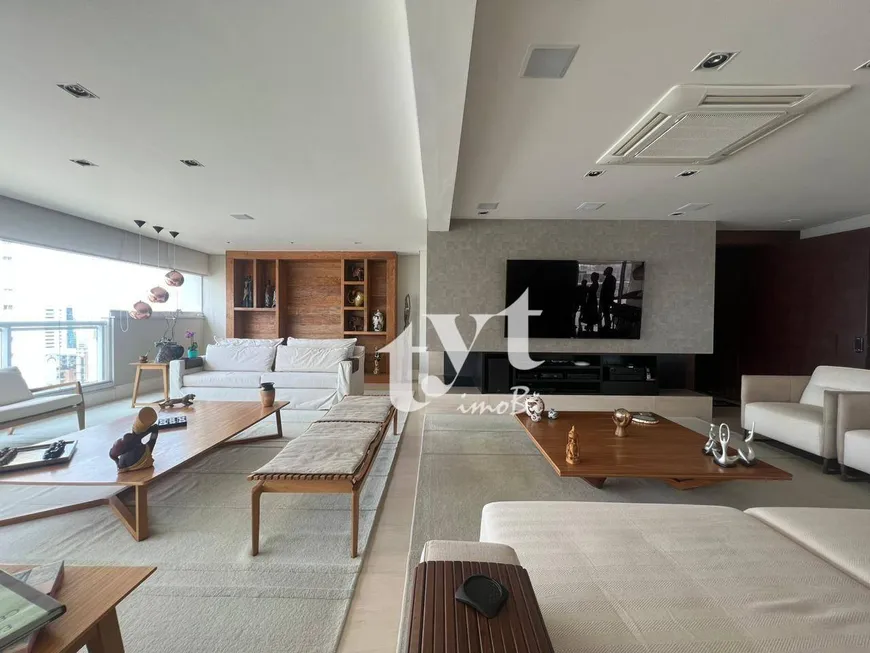 Foto 1 de Apartamento com 4 Quartos à venda, 275m² em Campo Belo, São Paulo