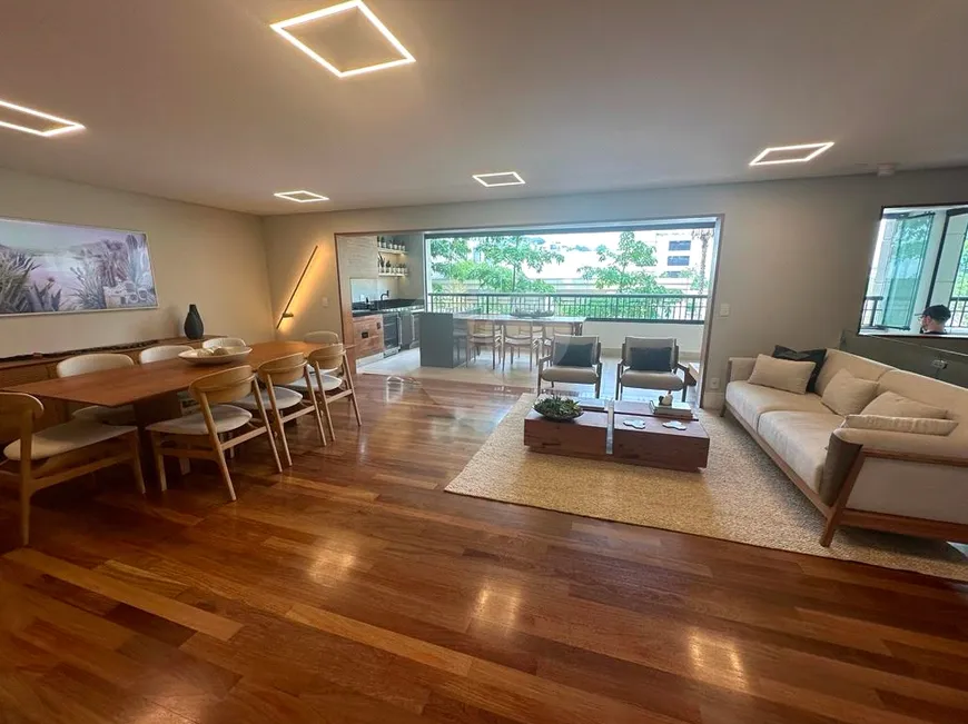 Foto 1 de Apartamento com 3 Quartos à venda, 298m² em Santana, São Paulo