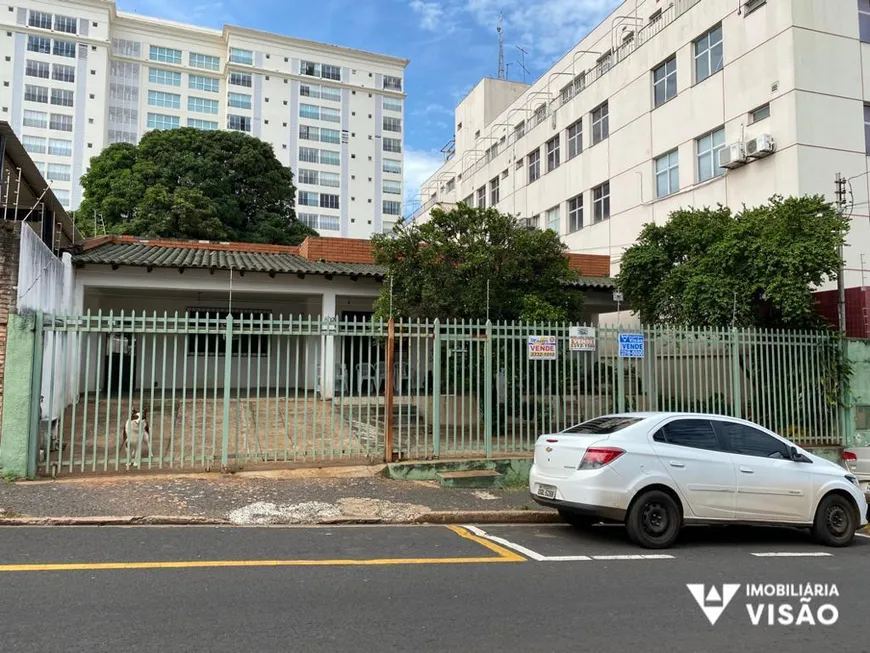 Foto 1 de Casa com 5 Quartos à venda, 205m² em Abadia, Uberaba