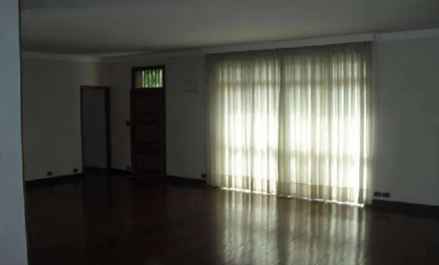 Foto 1 de Casa com 4 Quartos à venda, 635m² em Jardim Marajoara, São Paulo