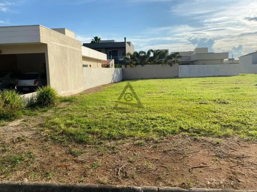 Foto 1 de Lote/Terreno à venda, 300m² em Cascata, Paulínia