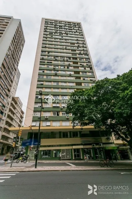 Foto 1 de Apartamento com 2 Quartos à venda, 120m² em Centro Histórico, Porto Alegre