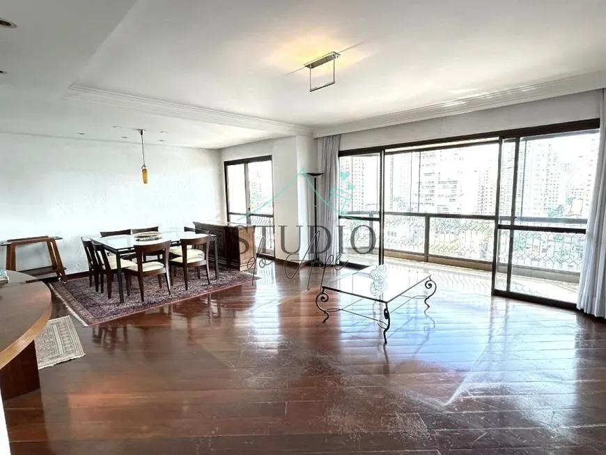 Foto 1 de Apartamento com 3 Quartos para venda ou aluguel, 160m² em Pacaembu, São Paulo