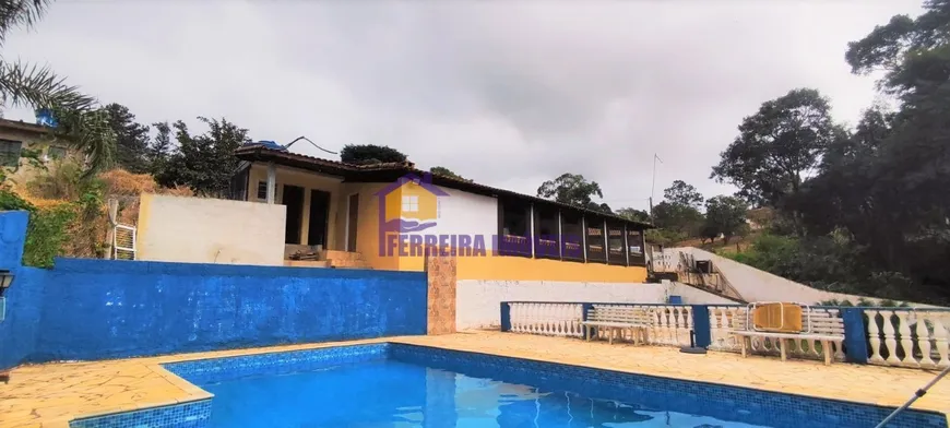 Foto 1 de Fazenda/Sítio com 4 Quartos à venda, 1180m² em Curral, Ibiúna