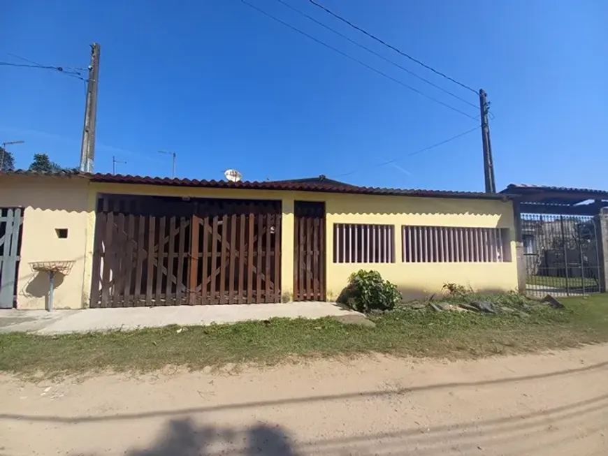 Foto 1 de Casa com 4 Quartos à venda, 90m² em Estancia de Santa Cruz, Itanhaém