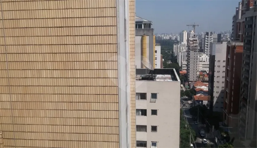 Foto 1 de Apartamento com 3 Quartos para alugar, 154m² em Paraíso, São Paulo