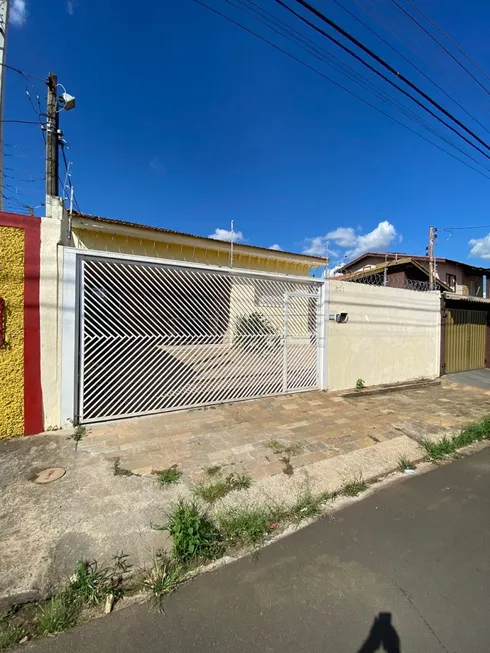 Foto 1 de Casa com 3 Quartos à venda, 250m² em Vila Carmem, São Carlos