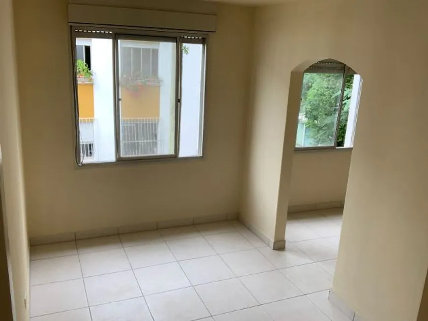 Foto 1 de Apartamento com 3 Quartos à venda, 60m² em Vila Nova, Porto Alegre