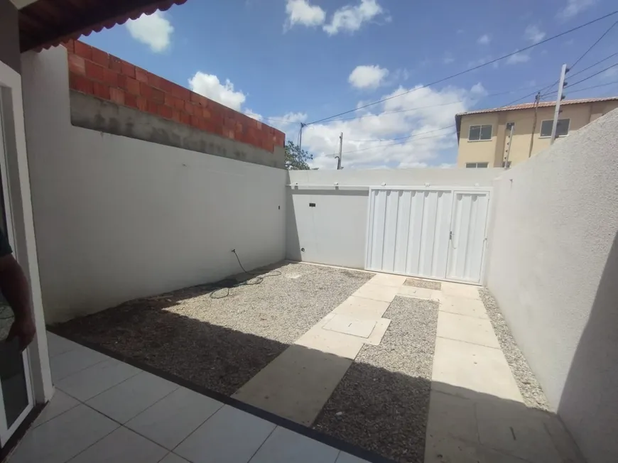 Foto 1 de Casa com 2 Quartos à venda, 85m² em Pedras, Itaitinga