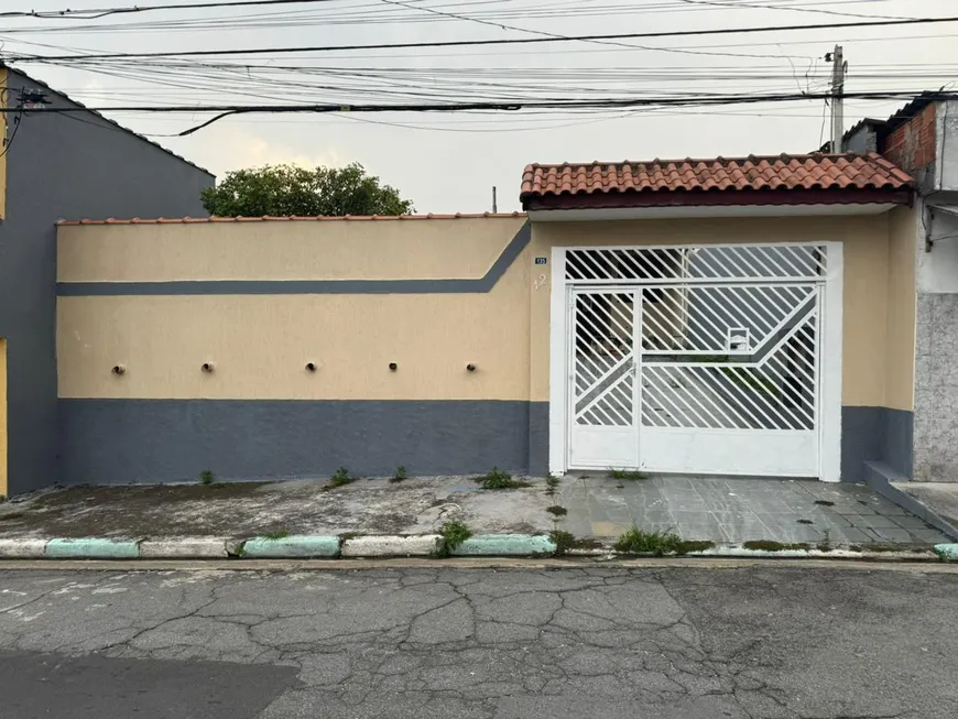 Foto 1 de Casa com 2 Quartos à venda, 147m² em Vila Maricy, Guarulhos