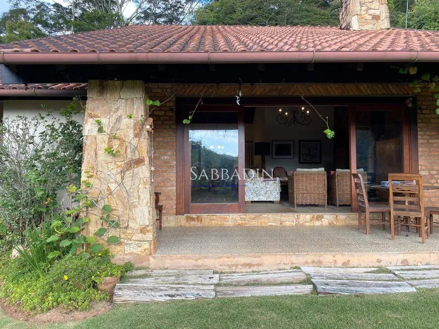 Foto 1 de Casa de Condomínio com 3 Quartos à venda, 200m² em Secretário, Petrópolis