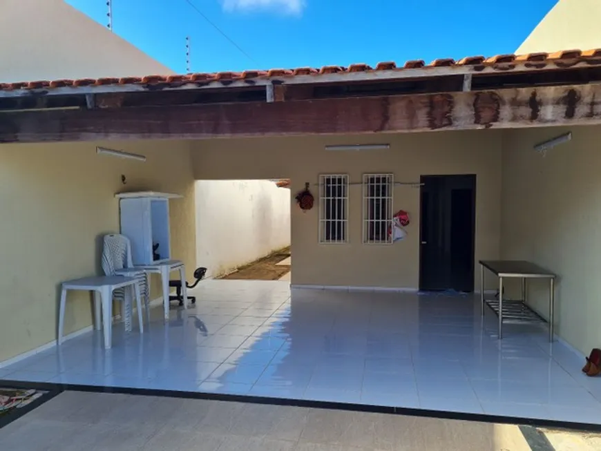Foto 1 de Casa com 3 Quartos à venda, 182m² em Planalto, Natal