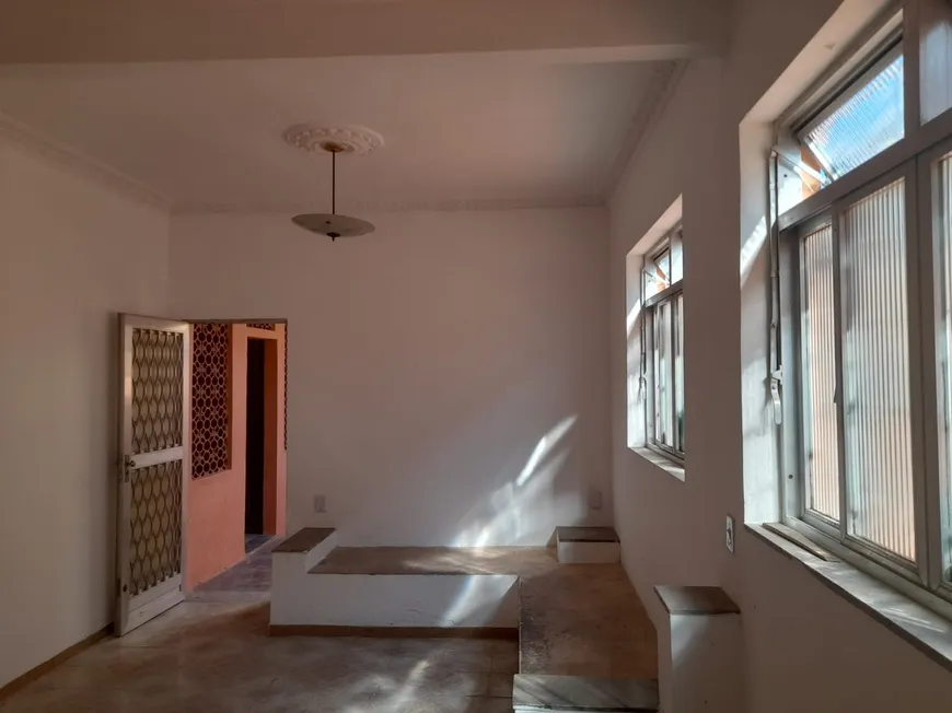 Foto 1 de Apartamento com 2 Quartos à venda, 110m² em Cascadura, Rio de Janeiro