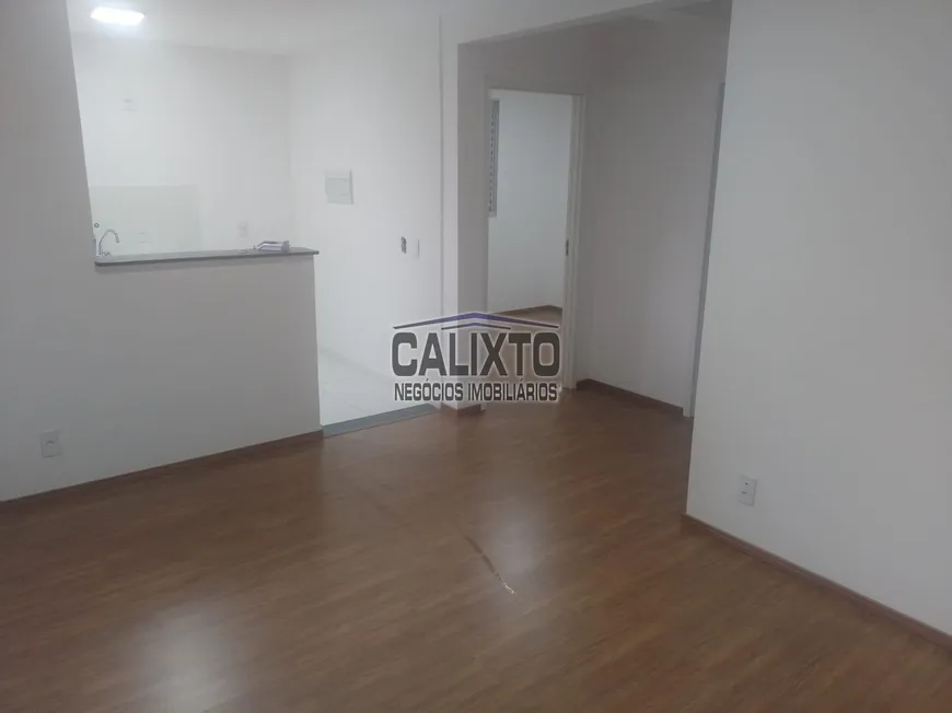 Foto 1 de Apartamento com 2 Quartos à venda, 45m² em Jardim Holanda, Uberlândia