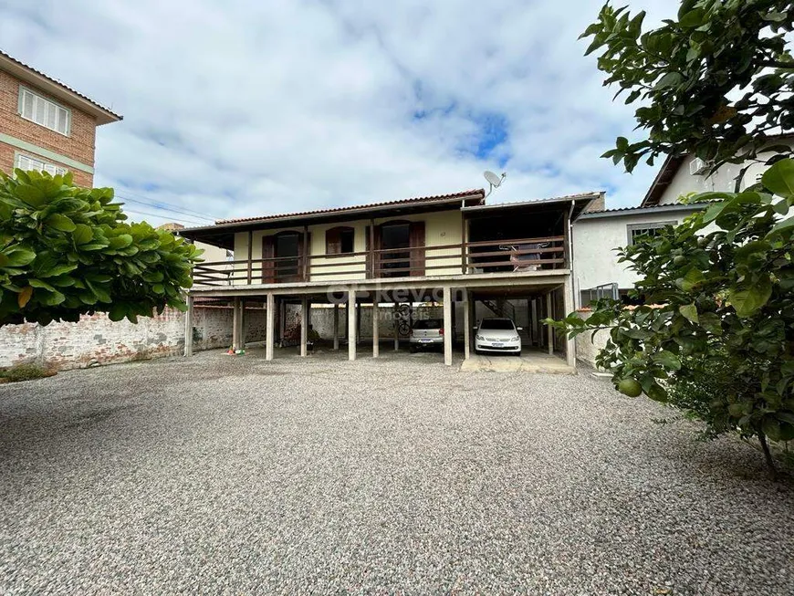 Foto 1 de Casa com 4 Quartos à venda, 150m² em Dehon, Tubarão