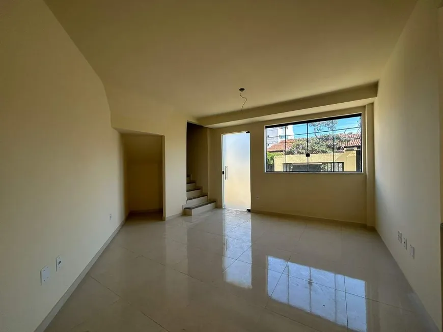 Foto 1 de Casa com 2 Quartos à venda, 87m² em Paquetá, Belo Horizonte