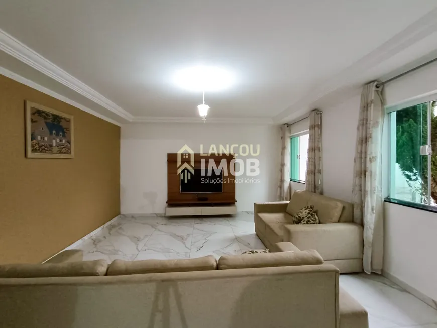 Foto 1 de Casa com 3 Quartos para venda ou aluguel, 239m² em Engordadouro, Jundiaí