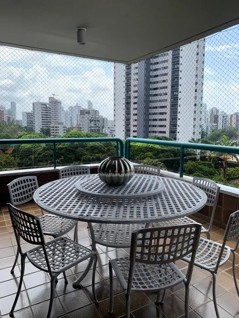 Foto 1 de Apartamento com 4 Quartos à venda, 268m² em Santana, Recife