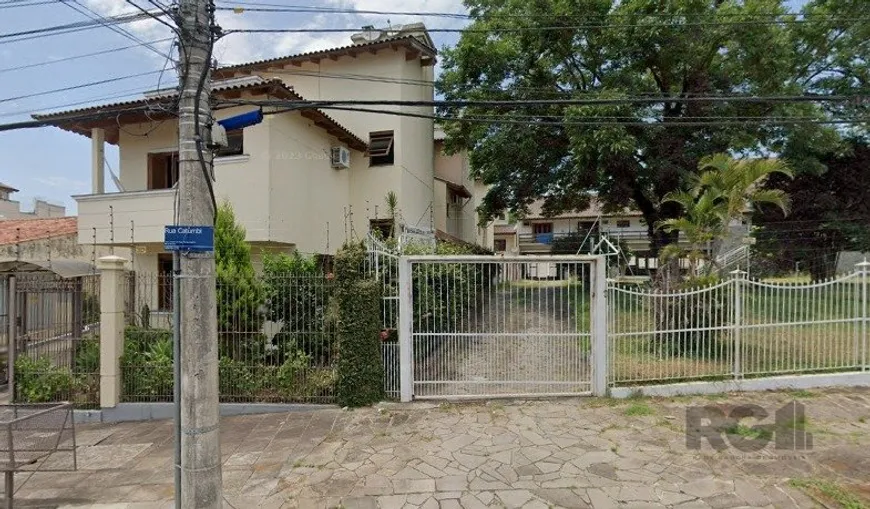 Foto 1 de Casa de Condomínio com 4 Quartos à venda, 166m² em Medianeira, Porto Alegre