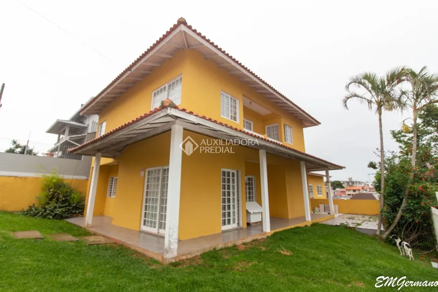 Foto 1 de Casa com 4 Quartos à venda, 300m² em Jardim Atlântico, Florianópolis