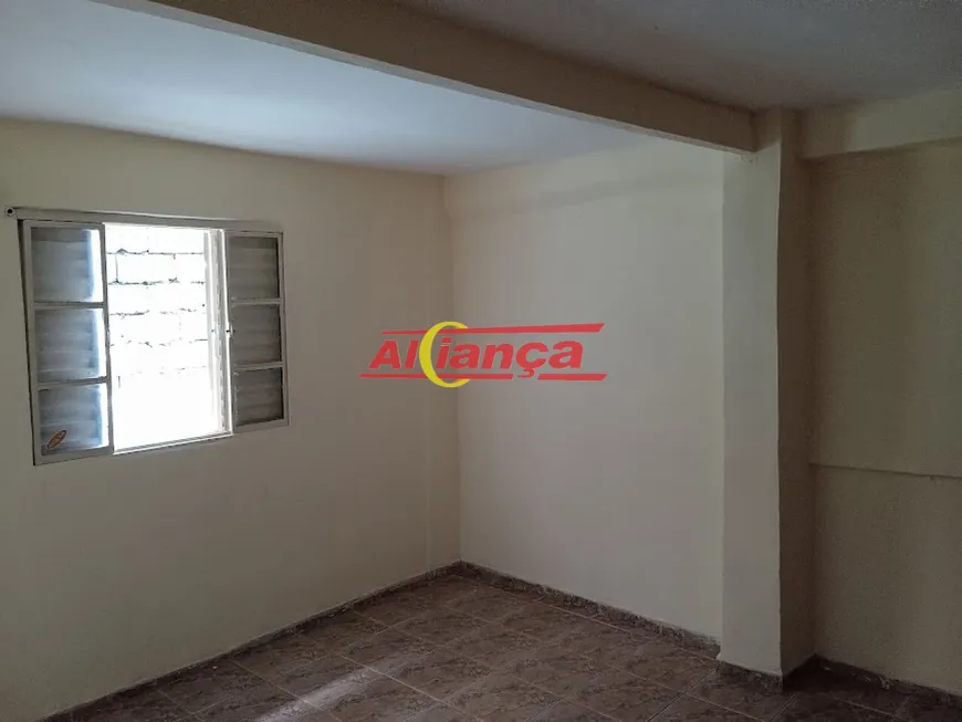 Foto 1 de Casa com 1 Quarto para alugar, 35m² em Jardim Almeida Prado, Guarulhos