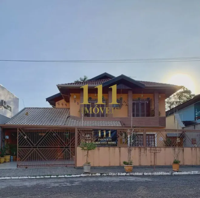 Foto 1 de Casa com 6 Quartos à venda, 255m² em Jardim Nova América, São José dos Campos