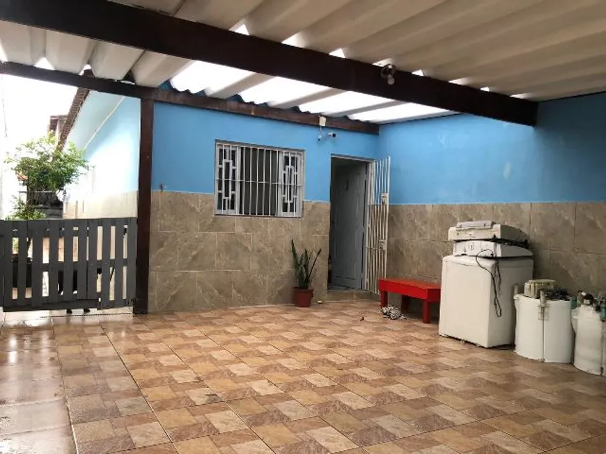 Foto 1 de Casa com 2 Quartos à venda, 68m² em Laranjeiras, Itanhaém
