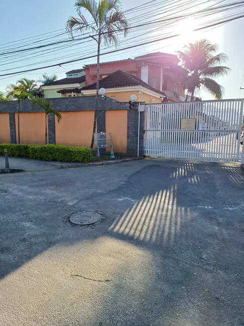 Foto 1 de Lote/Terreno à venda, 180m² em Vargem Pequena, Rio de Janeiro