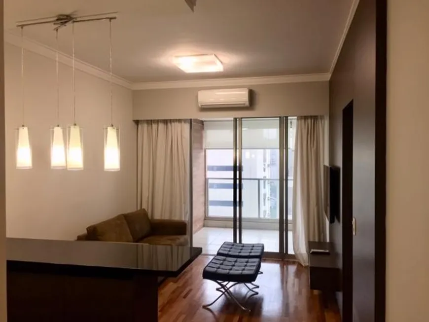 Foto 1 de Apartamento com 1 Quarto para alugar, 62m² em Itaim Bibi, São Paulo