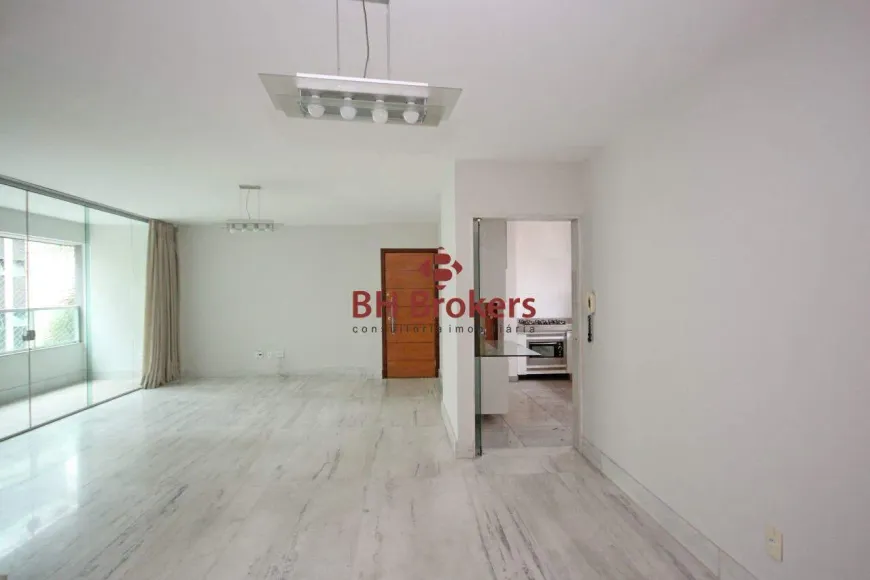 Foto 1 de Apartamento com 4 Quartos à venda, 158m² em Santo Antônio, Belo Horizonte