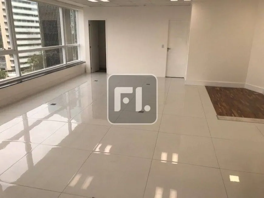 Foto 1 de Sala Comercial para alugar, 198m² em Vila Olímpia, São Paulo