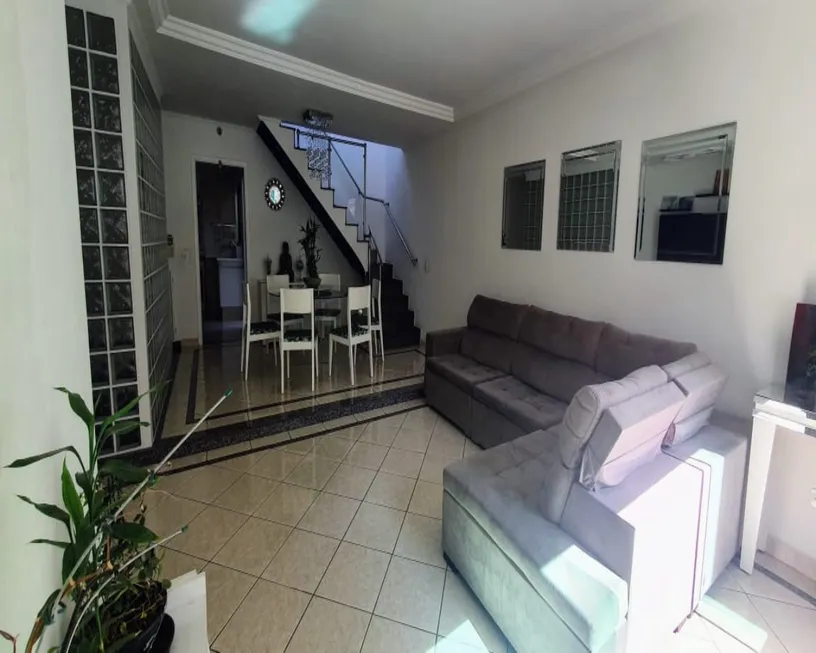 Foto 1 de Casa com 3 Quartos à venda, 230m² em Bosque da Saúde, São Paulo