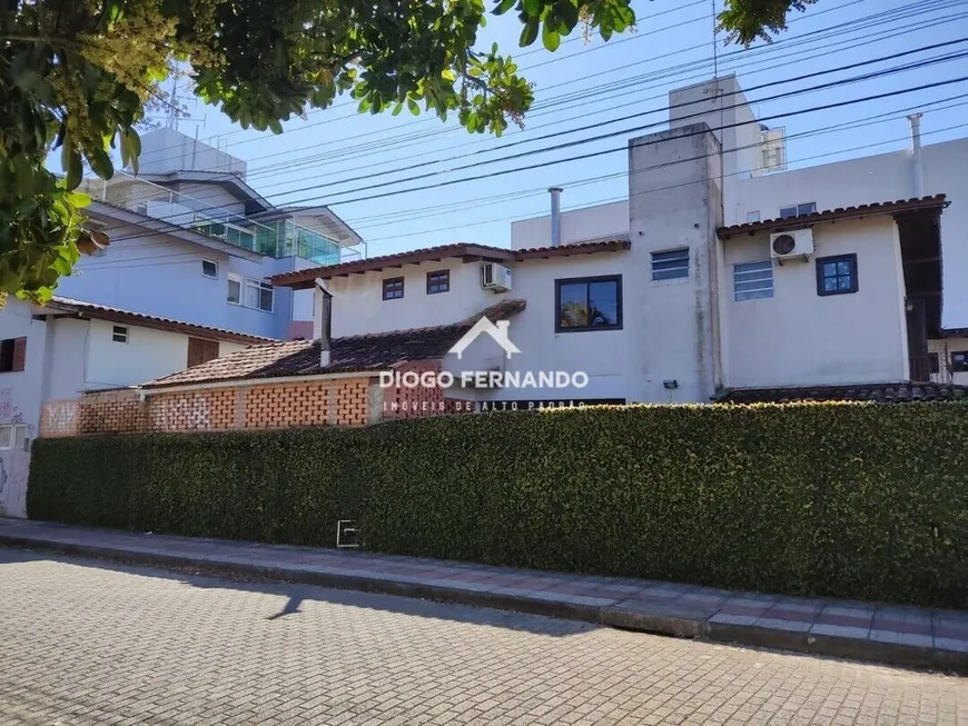 Foto 1 de Casa com 14 Quartos à venda, 230m² em Lagoa da Conceição, Florianópolis