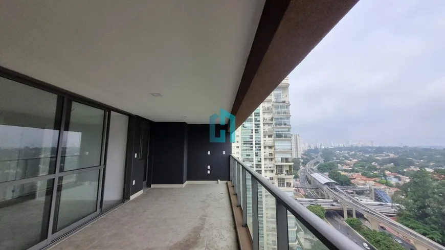 Foto 1 de Apartamento com 3 Quartos à venda, 143m² em Campo Belo, São Paulo